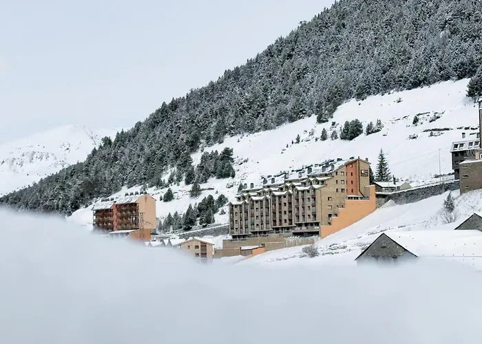 Els Llacs Mountain Apartments